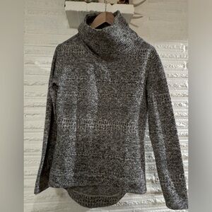 Columbia sportswear mock neck poly sweater.